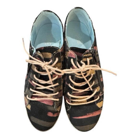 CLOUD sneakers in black, gold, purple metallic , size 8 - Picture 1 of 12